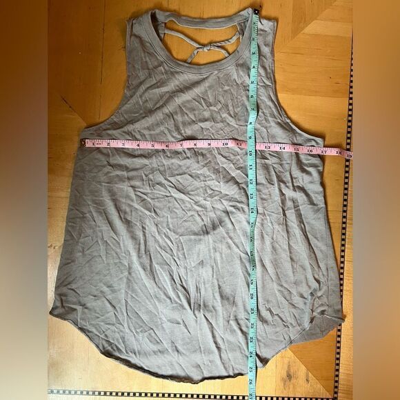 NWT! Chaser Gray Strappy Cut Out Cowl Back Tank Top Medium - Picture 6 of 6